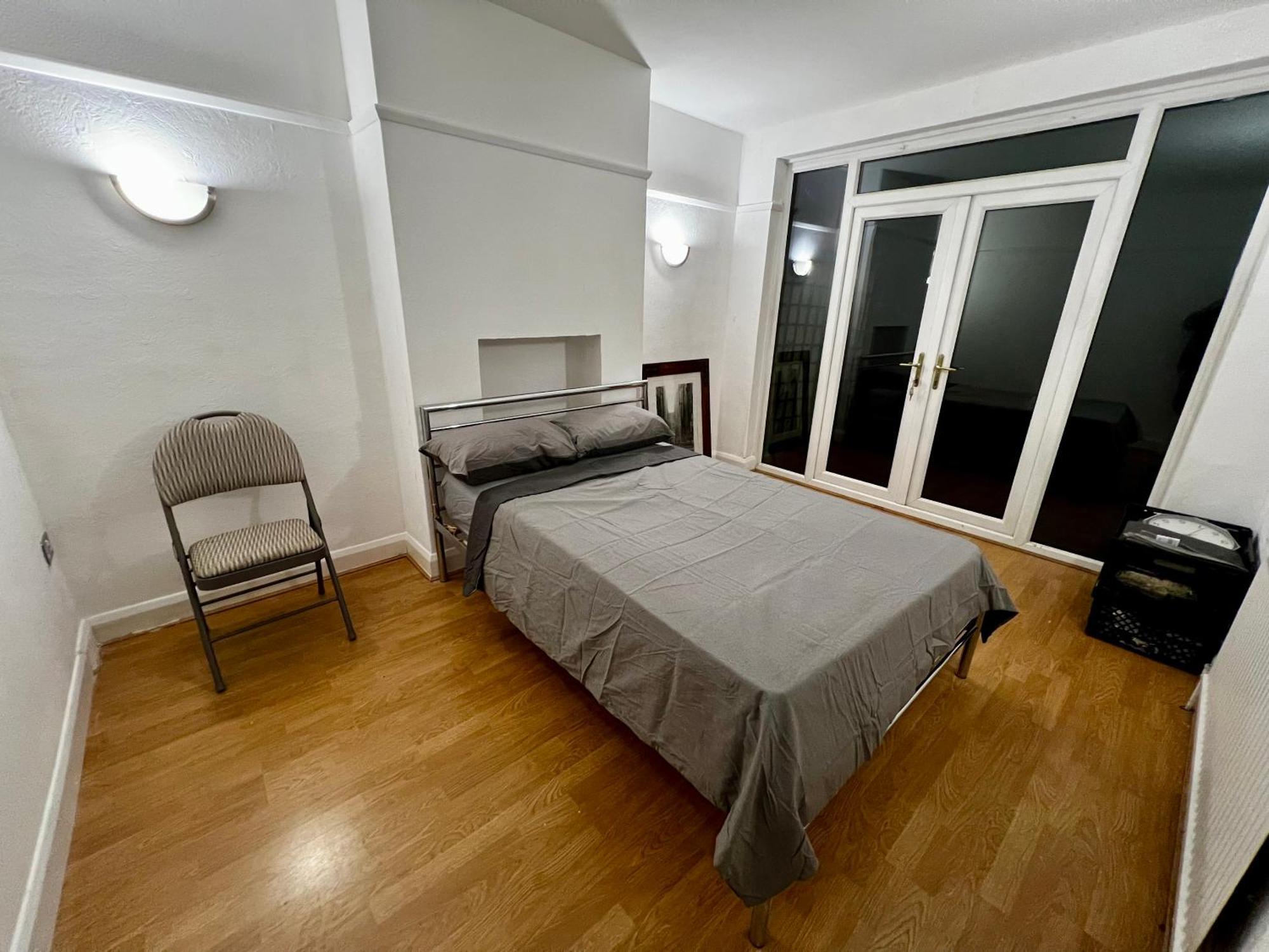 East Croydon Homestay *