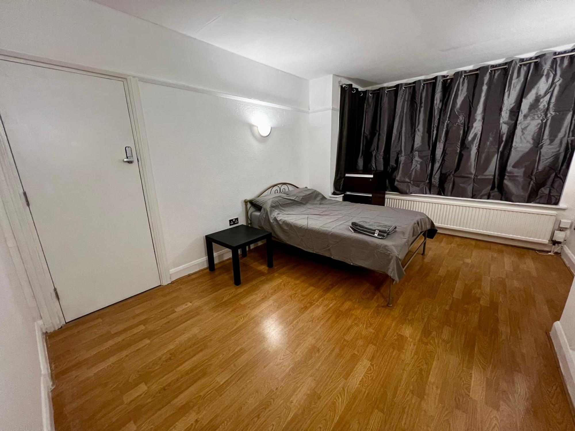 East Croydon Homestay