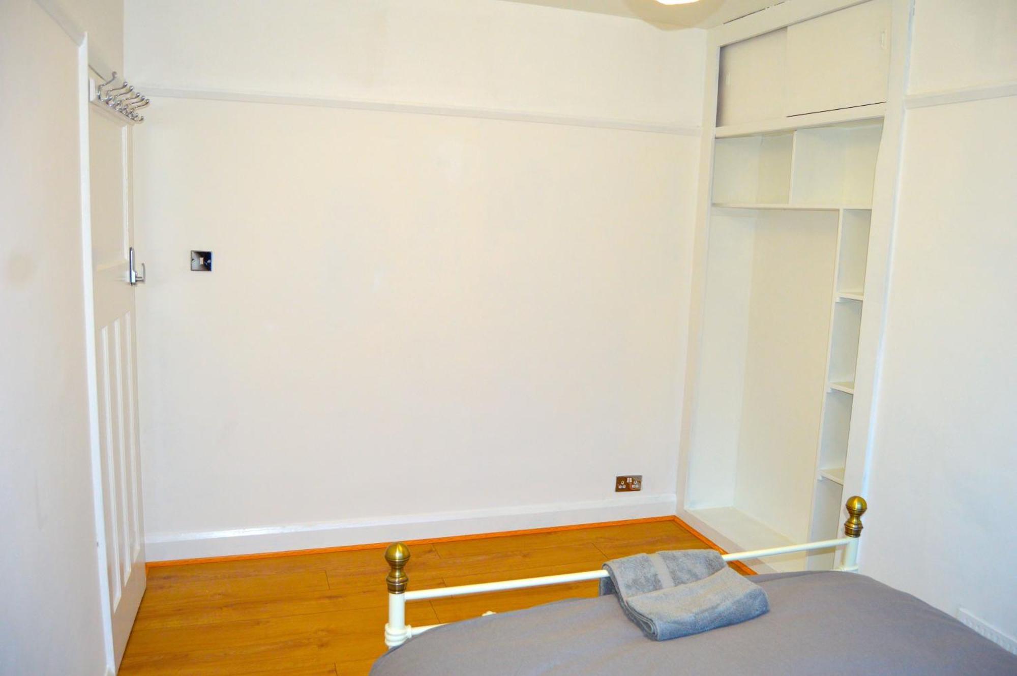 East Croydon Homestay *